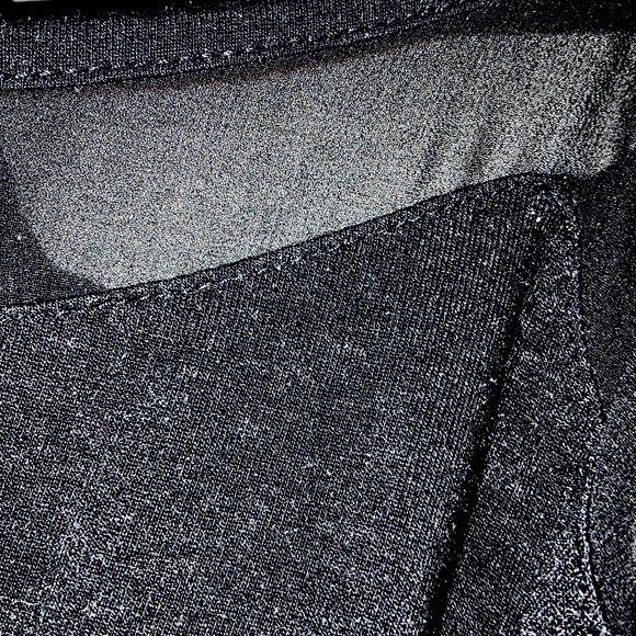 Dual-material black top. A must have. Perfect with high waist mom jeans. - Picture 2 of 2